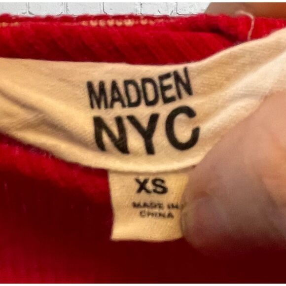 Madden NYC Red Crop Top Long Sleeve V-Neck Blouse Party Club‎ Going Out Top XS - Picture 4 of 4